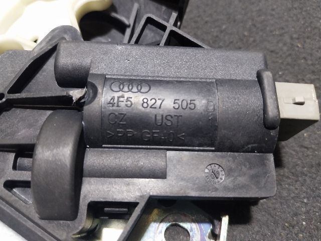 bontott AUDI A5 Csomagtérajtó Zárszerkezet