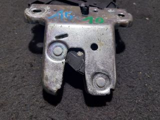 bontott AUDI A5 Csomagtérajtó Zárszerkezet