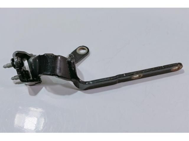 bontott AUDI A5 Csomagtérajtó Zsanér