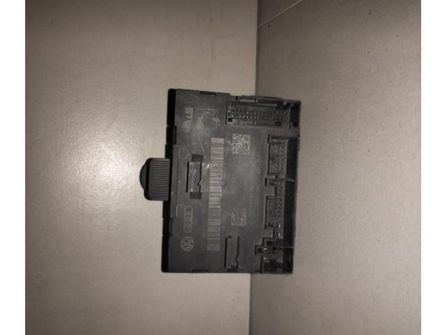 bontott AUDI A5 Elektronika (Magában)