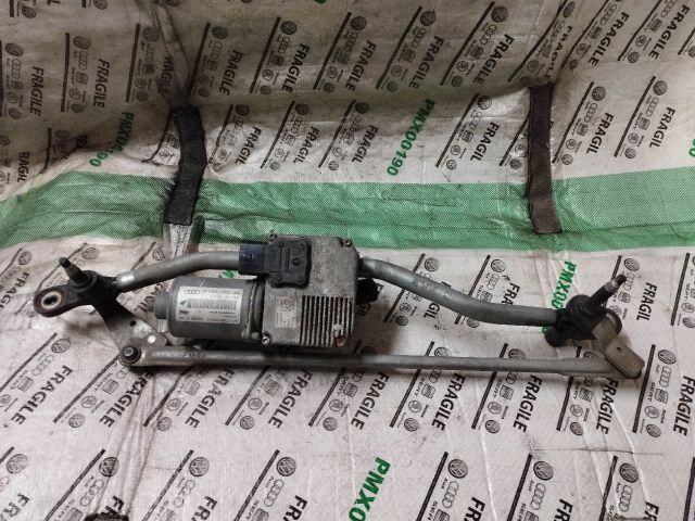 bontott AUDI A5 Első Ablaktörlő Szerkezet Motorral