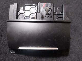 bontott AUDI A5 Első Hamutartó