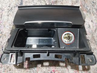 bontott AUDI A5 Első Hamutartó