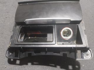 bontott AUDI A5 Első Hamutartó