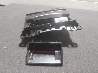 bontott AUDI A5 Első Hamutartó