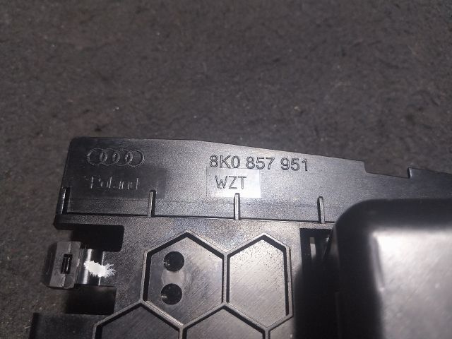 bontott AUDI A5 Első Hamutartó