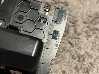 bontott AUDI A5 Első Hamutartó