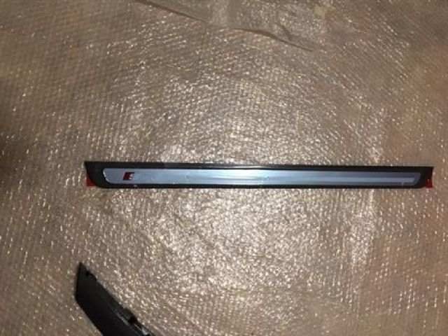 bontott AUDI A5 Első Küszöb Díszléc