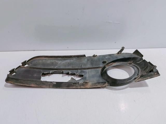 bontott AUDI A5 Első Lökhárító Díszléc