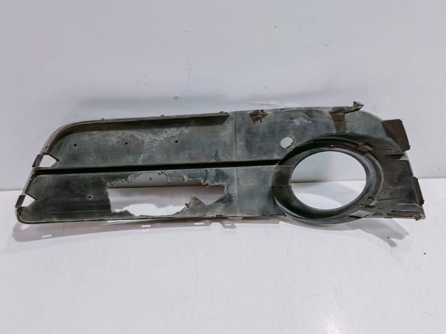 bontott AUDI A5 Első Lökhárító Díszléc