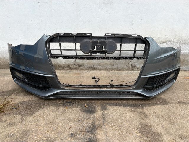 bontott AUDI A5 Első Lökhárító (Részeivel)