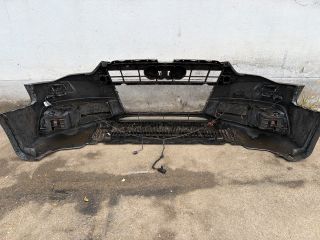 bontott AUDI A5 Első Lökhárító (Részeivel)