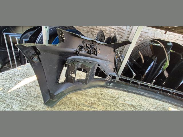 bontott AUDI A5 Első Lökhárító (Üresen)