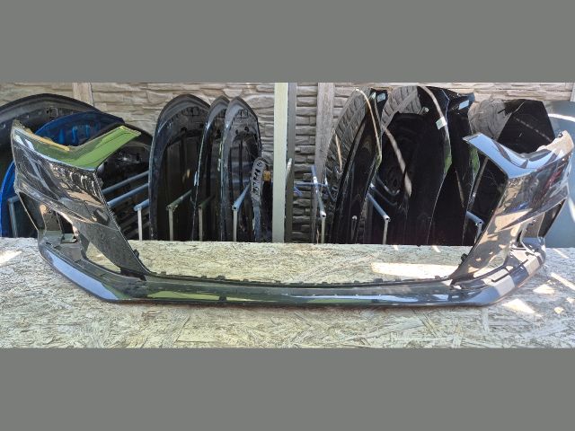 bontott AUDI A5 Első Lökhárító (Üresen)