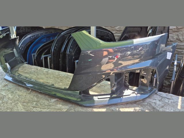 bontott AUDI A5 Első Lökhárító (Üresen)