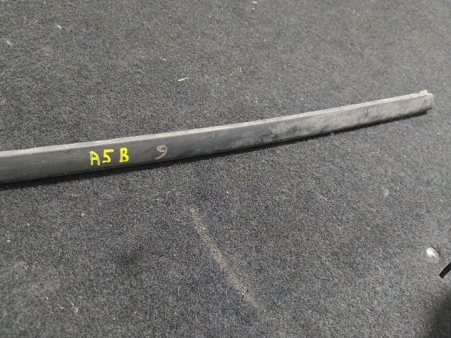 bontott AUDI A5 Első Szélvédő Bal Díszléc