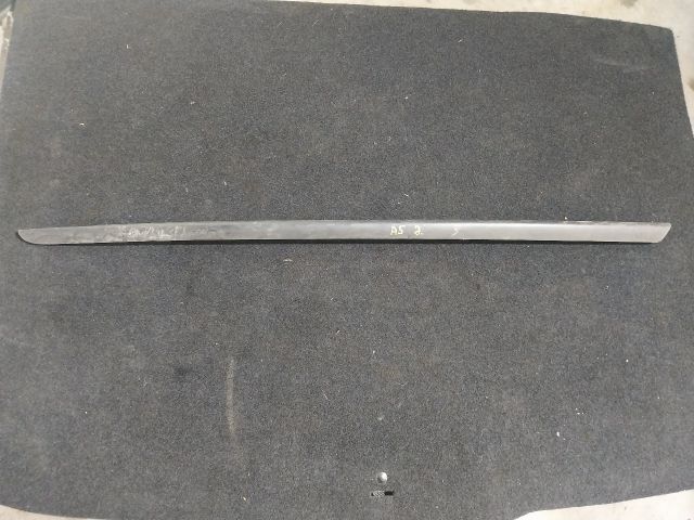 bontott AUDI A5 Első Szélvédő Jobb Díszléc