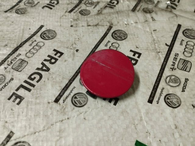 bontott AUDI A5 Első Vonószem Burkolat