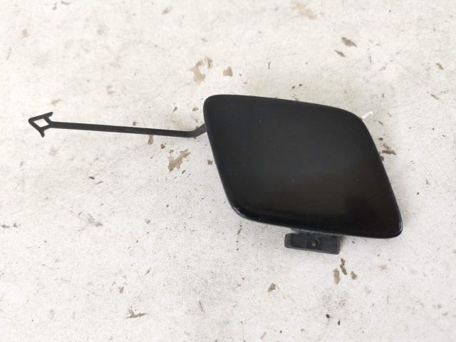 bontott AUDI A5 Első Vonószem Burkolat