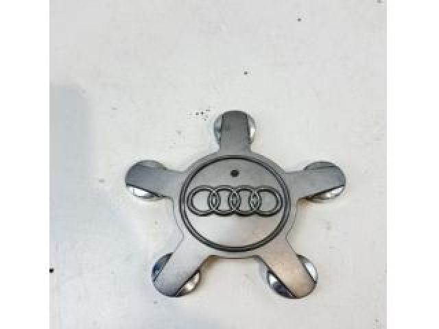 bontott AUDI A5 Felniközép (1 db)