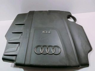 bontott AUDI A5 Felső Hűtőburkolat