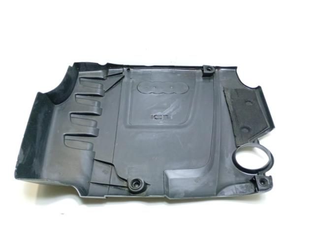 bontott AUDI A5 Felső Hűtőburkolat