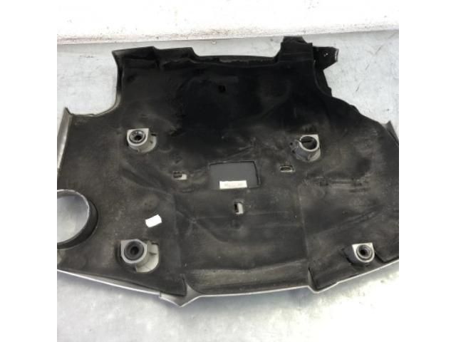 bontott AUDI A5 Felső Hűtőburkolat