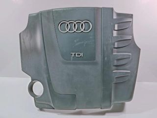 bontott AUDI A5 Felső Hűtőburkolat