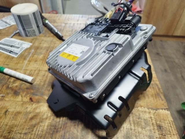 bontott AUDI A5 Feszültségszabályzó