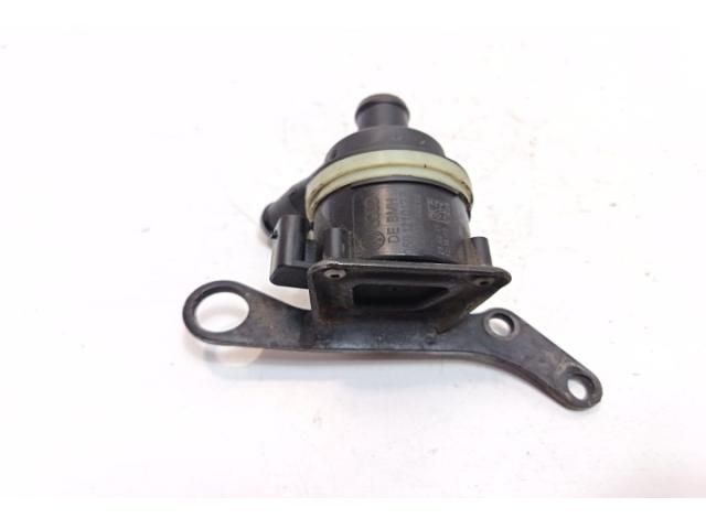 bontott AUDI A5 Fűtéscsap