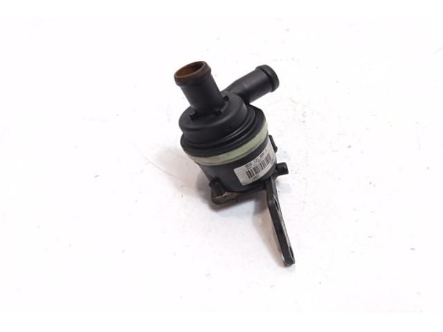 bontott AUDI A5 Fűtéscsap