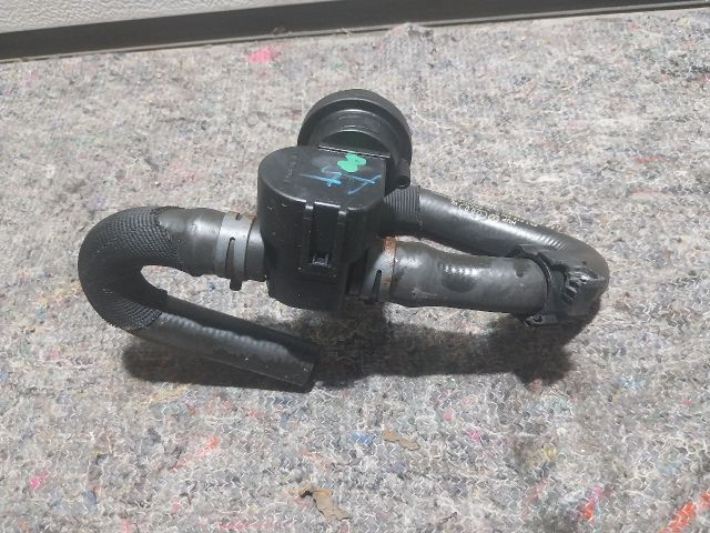 bontott AUDI A5 Fűtéscsap