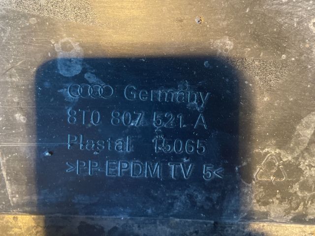 bontott AUDI A5 Hátsó Koptató