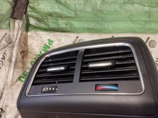 bontott AUDI A5 Hátsó középső Szellőző