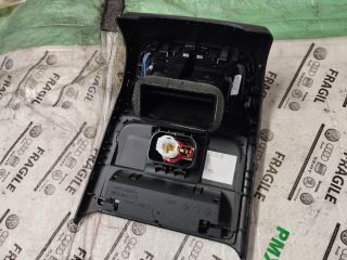 bontott AUDI A5 Hátsó középső Szellőző