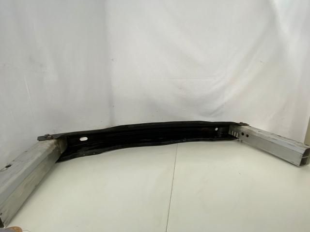 bontott AUDI A5 Hátsó Lökhárító Merevítő (Fém)