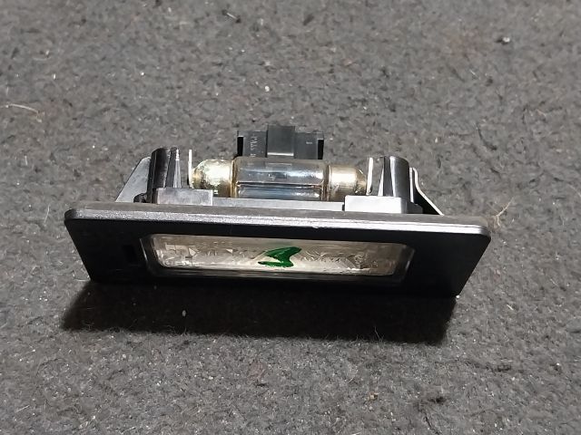 bontott AUDI A5 Hátsó Rendszámtábla Világítás