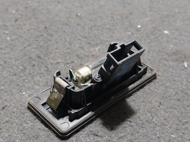 bontott AUDI A5 Hátsó Rendszámtábla Világítás