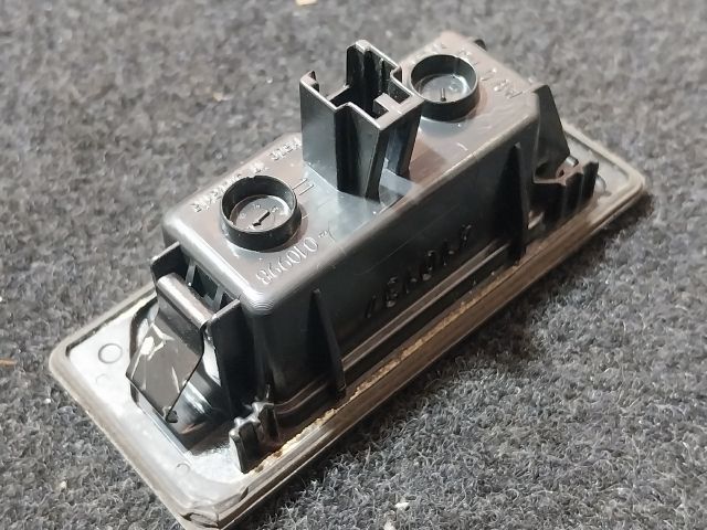 bontott AUDI A5 Hátsó Rendszámtábla Világítás