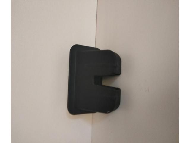 bontott AUDI A5 Hátsó Szélvédő Díszléc Alsó