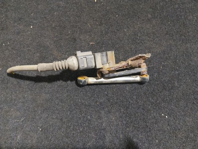 bontott AUDI A5 Hátsó Xenon Szintszabályzó Jeladó