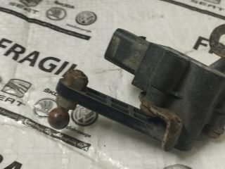 bontott AUDI A5 Hátsó Xenon Szintszabályzó Jeladó