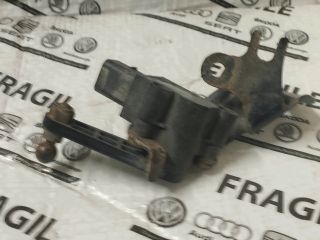 bontott AUDI A5 Hátsó Xenon Szintszabályzó Jeladó