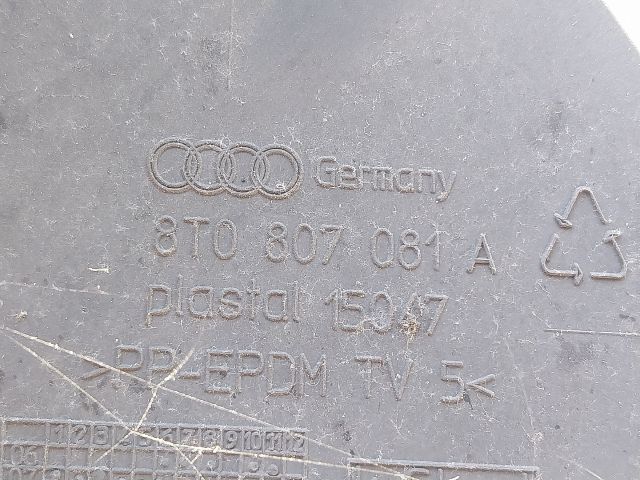 bontott AUDI A5 Homlokfal Burkolat