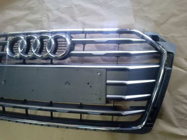 bontott AUDI A5 Hűtőrács