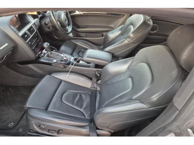 bontott AUDI A5 Hűtőrács