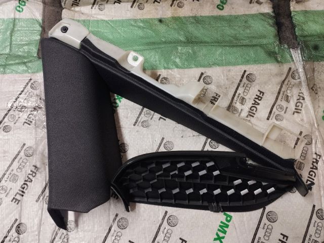 bontott AUDI A5 Jobb C Oszlop Burkolat