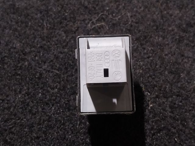 bontott AUDI A5 Jobb első Ablakemelő Kapcsoló