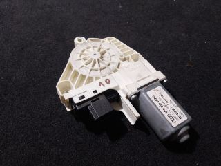 bontott AUDI A5 Jobb első Ablakemelő Motor