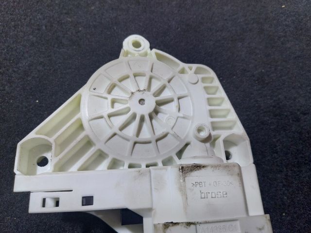 bontott AUDI A5 Jobb első Ablakemelő Motor